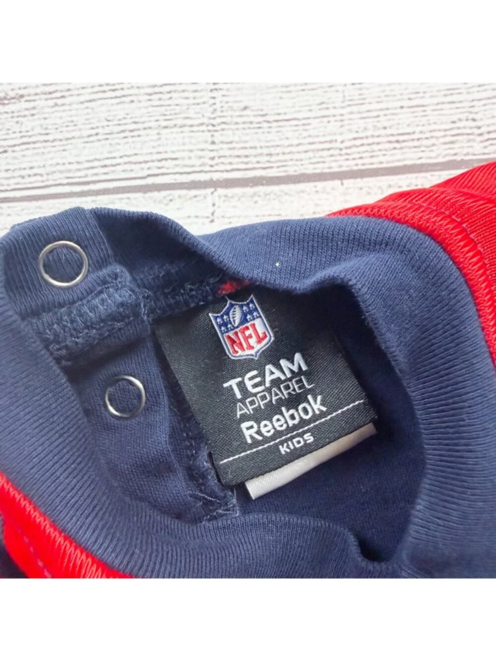 Reebok NFL Team Apparel Patriots Baby One Piece Bodysuit 12-18 Months